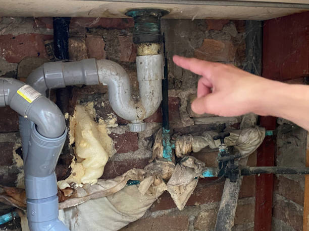 Sewage cleanup and water damage restoration in CA